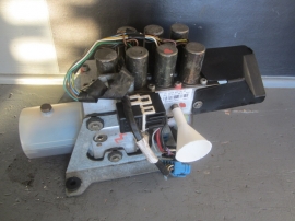 Mercedes Benz - CONVERTIBLE TOP HYDRAULIC PUMP Top Motor - 2088000030